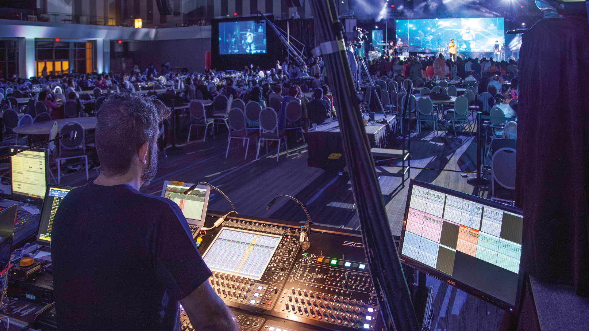 How Video Walls Transform Retail Spaces